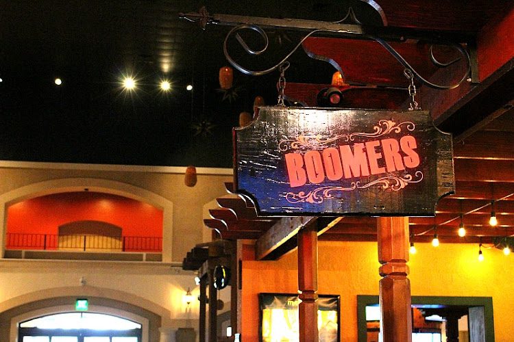 Boomer’s Cafe & Grill