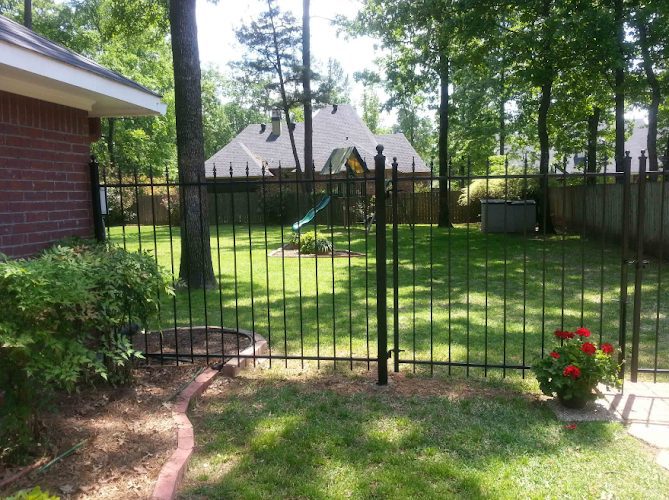 Holmes Fence & Gate Service