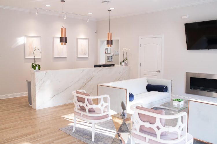 Lindsey Pennington, MD Facial Plastics