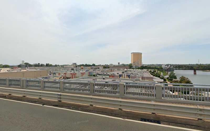 Louisiana Boardwalk Outlets