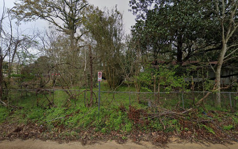 Oil Center Executive